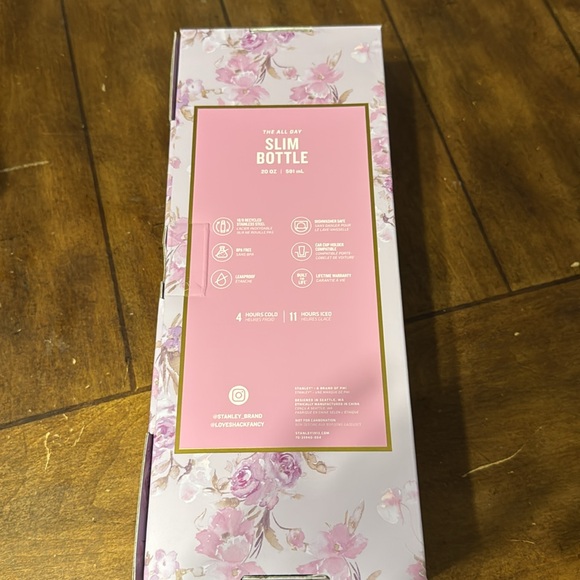 New in box Love shack fancy Stanley - 20oz slim bottle. - Picture 5 of 5